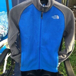 The northface fleece sweater for boys